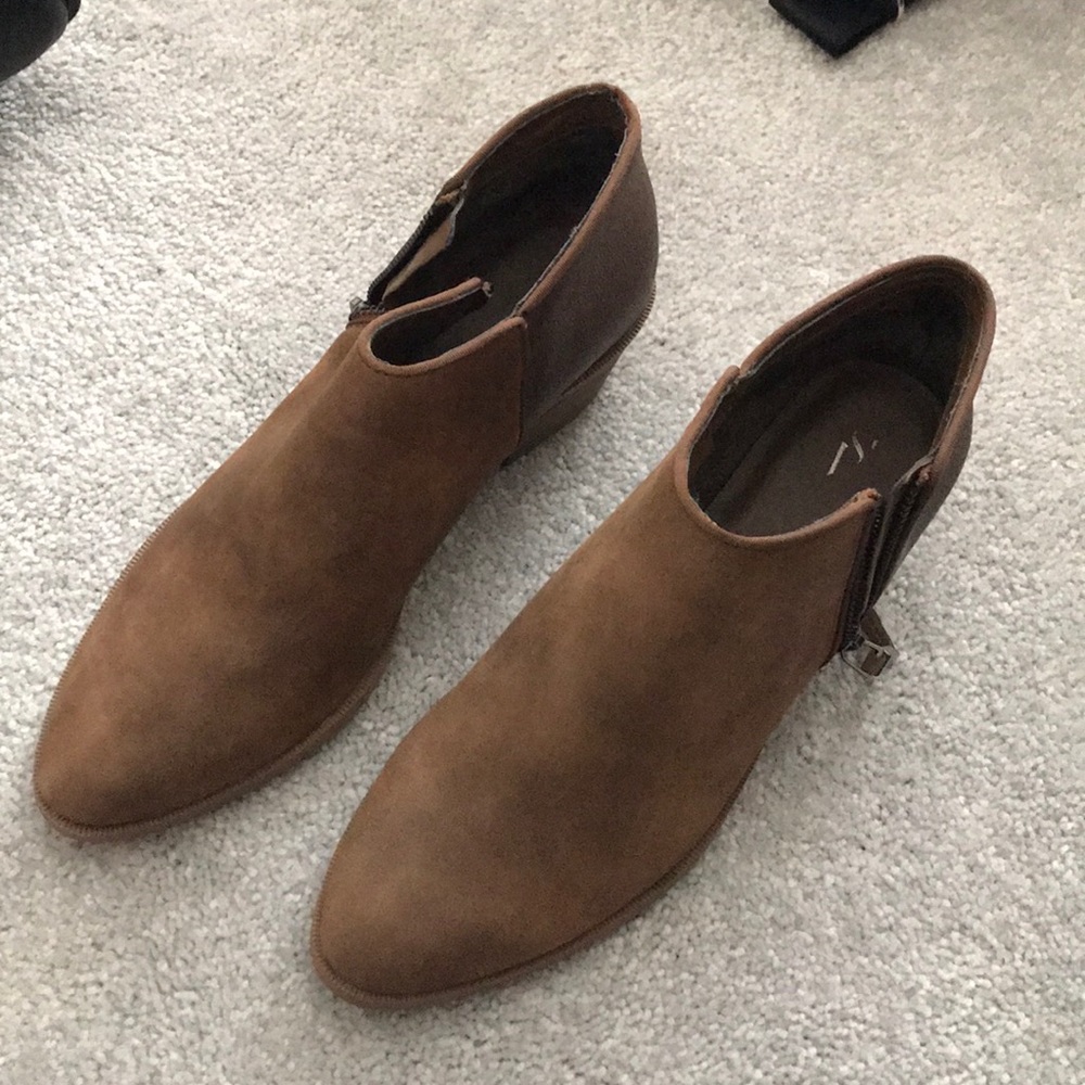 Simply Vera brown booties